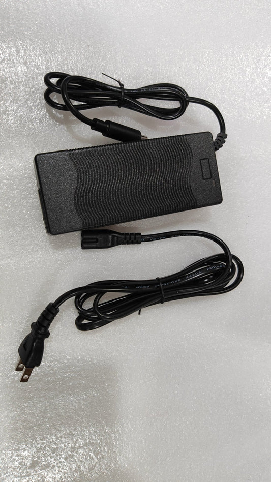 ST3 充電器